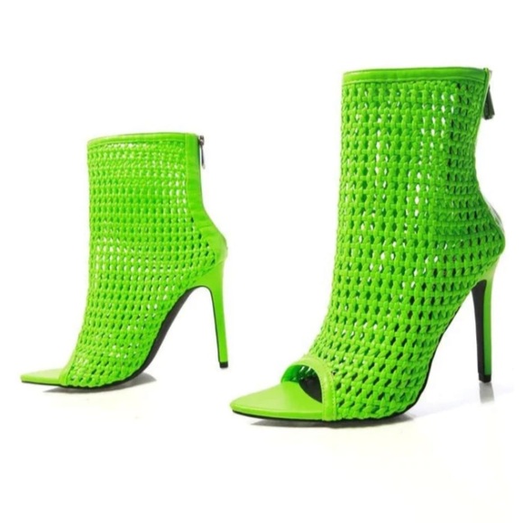 New Cape Robbin NEON GREEN BOOT WOVEN PATTERN HEELS - Picture 4 of 17